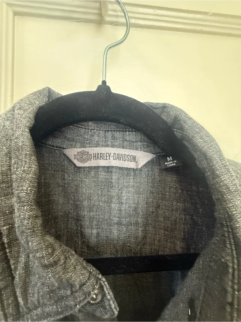 Harley-Davidson HDMC "Loud & Proud" Gray Chambray Button Up | Men’s med - Picture 5 of 6